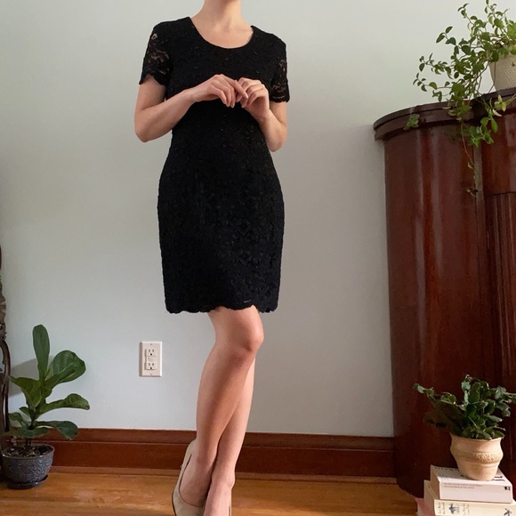 BEADED BLACK LACE DRESS - Picture 3 of 8